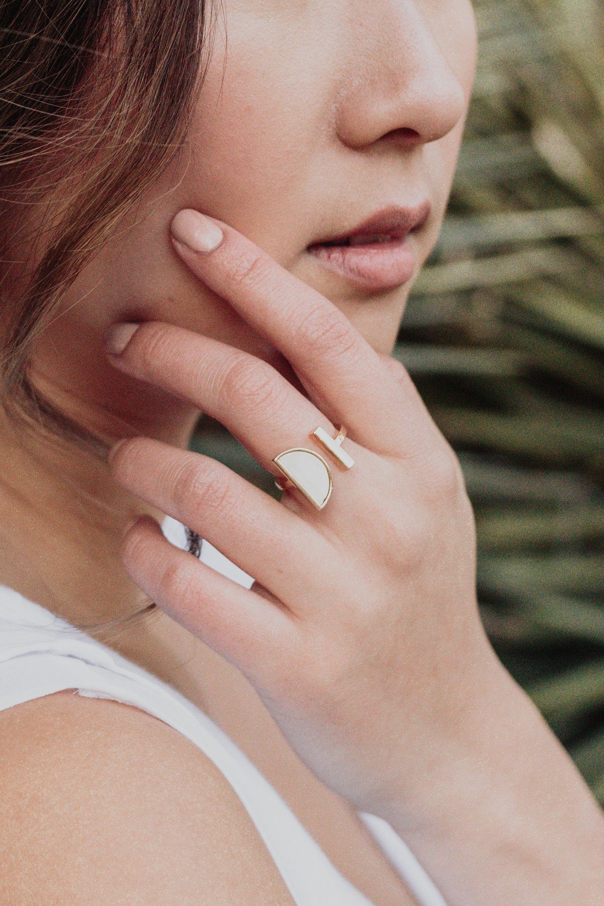 16K Gold Crescent and Bar Ring