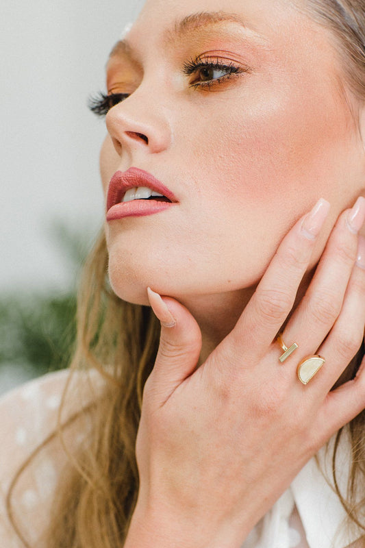 16K Gold Crescent and Bar Ring